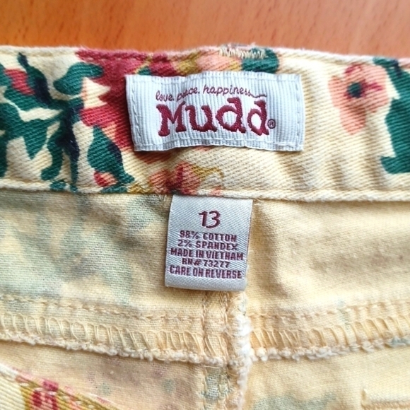 MUDD Yellow Distressed Denim & Lace Shorts - Picture 3 of 6